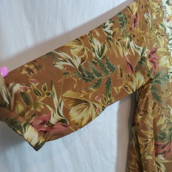 Christopher Banks Neutral Floral Peasant Button Up Blouse Top Size 16/18 - Picture 7 of 9